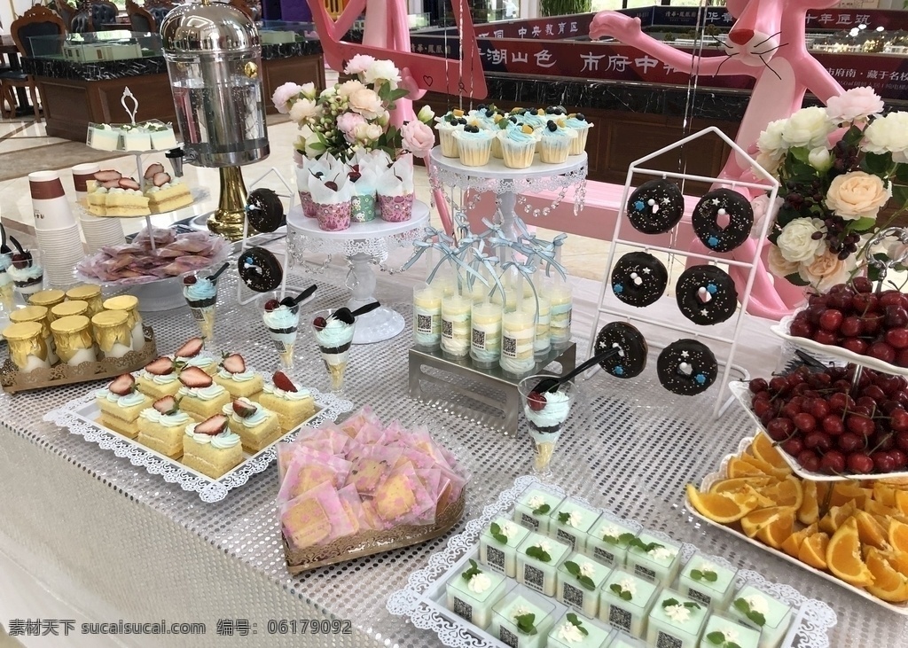 甜品台 活动 甜品 精致 糕点 甜甜圈 造型 摆拍 餐饮美食 西餐美食