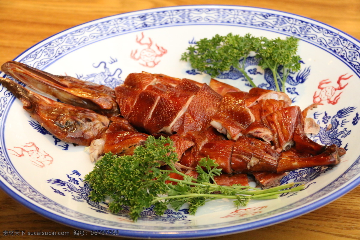 烤鸭图片 烤鸭 北京烤鸭 宜良烤鸭 云南烤鸭 香脆 鸭子 鸭肉 鸭 餐饮美食 传统美食