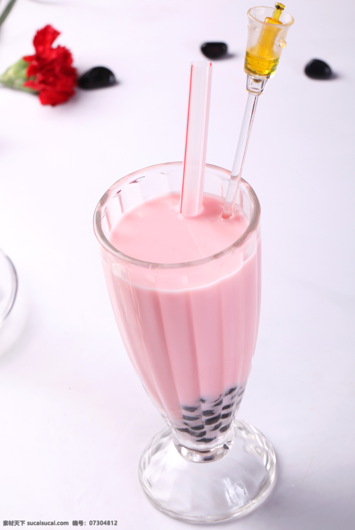 草莓奶茶 奶茶 饮料 草莓 果汁 珍珠奶茶 草莓珍珠奶茶 饮品系 餐饮美食 饮料酒水