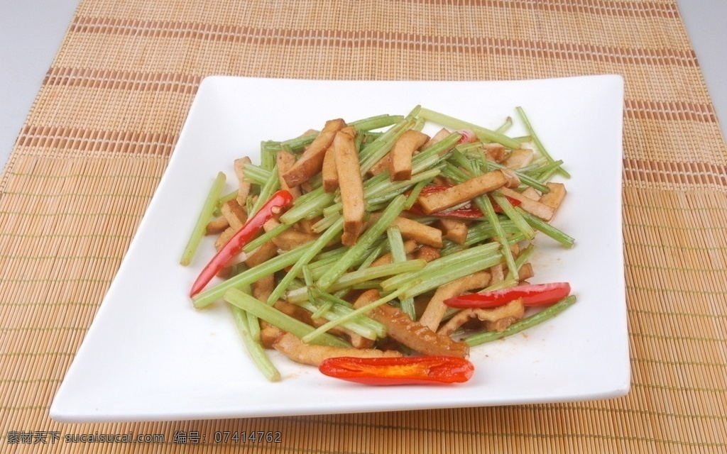 芹菜炒香干 芹菜 香干 美食 传统美食 餐饮美食