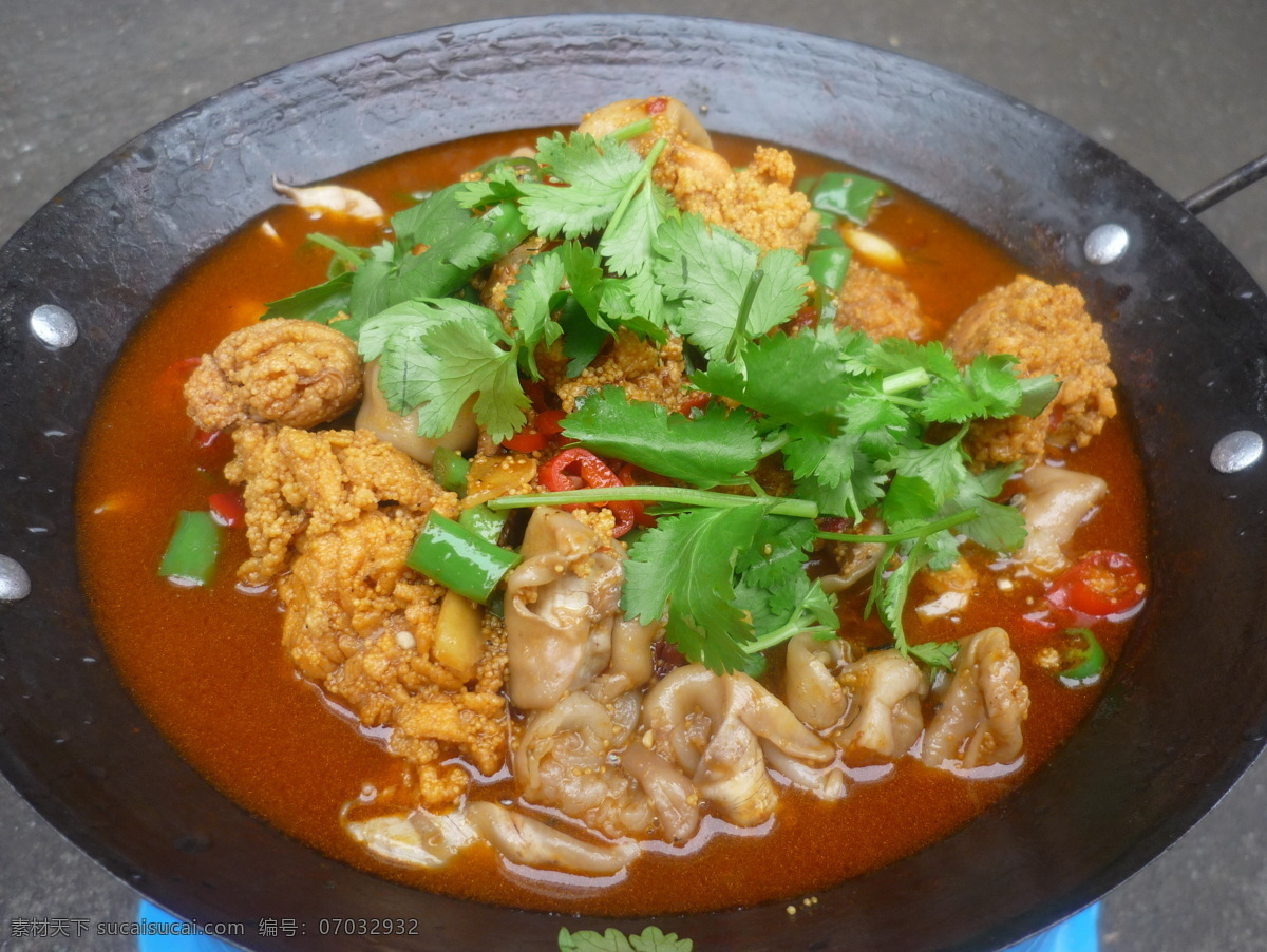 干锅鱼杂 干锅 鱼杂 干锅鱼泡 鱼泡 菜类 传统美食 餐饮美食