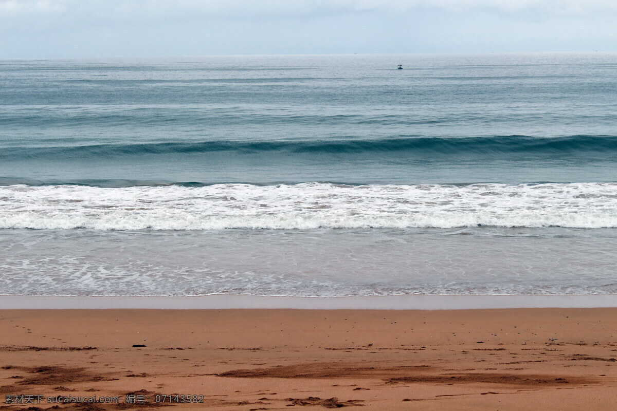 浩瀚的大海 浩瀚大海 浩瀚 大海 汪洋大海 海边 海水 沙滩 海滩 海岸 浪潮 潮水 浪花 海景 自然风光 风景图 自然景观 自然风景