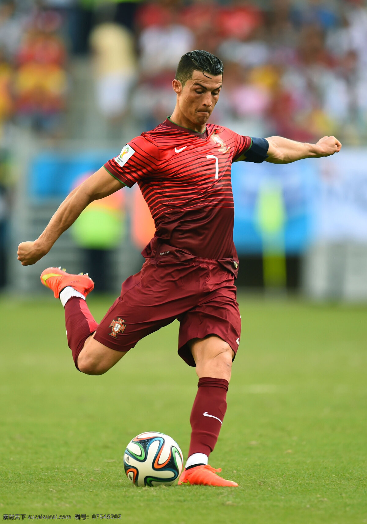 c罗纳尔多 c罗 小小罗 克里斯蒂亚诺 罗纳尔多 cristiano ronaldo 球星 足球 皇马 葡萄牙队 葡萄牙 realmadrid 明星偶像 人物图库