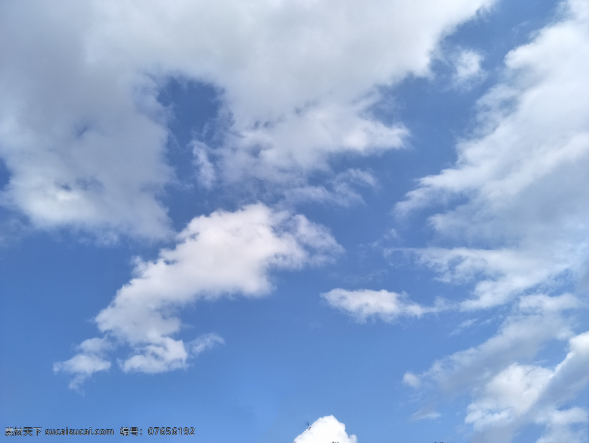 蓝天白云背景 天空 蓝天 白云 蓝天白云素材 蓝天白云风景 高空蓝天白云 仰拍蓝天白云 仰望蓝天白云 云端蓝天白云 高清蓝天白云 自然景观 自然风光 蓝天背景 航拍蓝天白云 仰视蓝天白云 清新背景 背景素材 自然风景