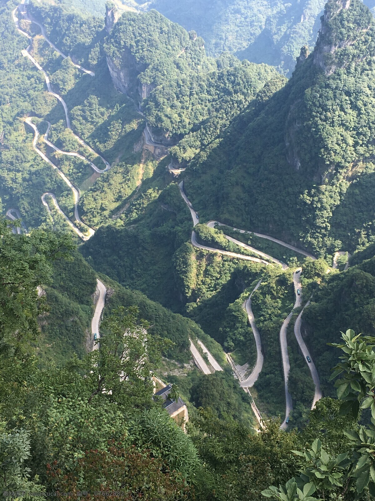 天门山 盘山公路 风景 阳光 旅游 旅游摄影 国内旅游
