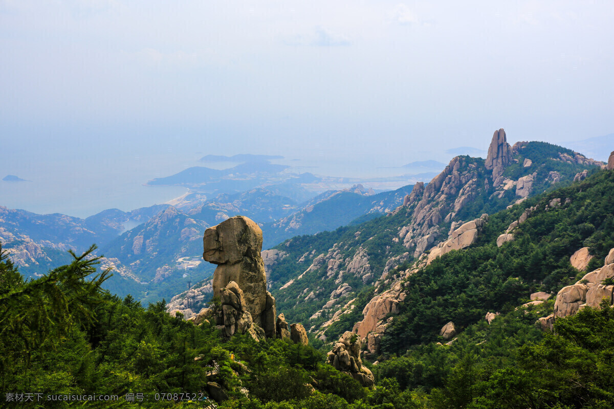 青岛崂山 山东 山峰 山脉 高峰 道教发祥地 东海仙山 文物保护单位 蓝天白云 自然地理 自助游 国内旅游 旅游摄影 崂山