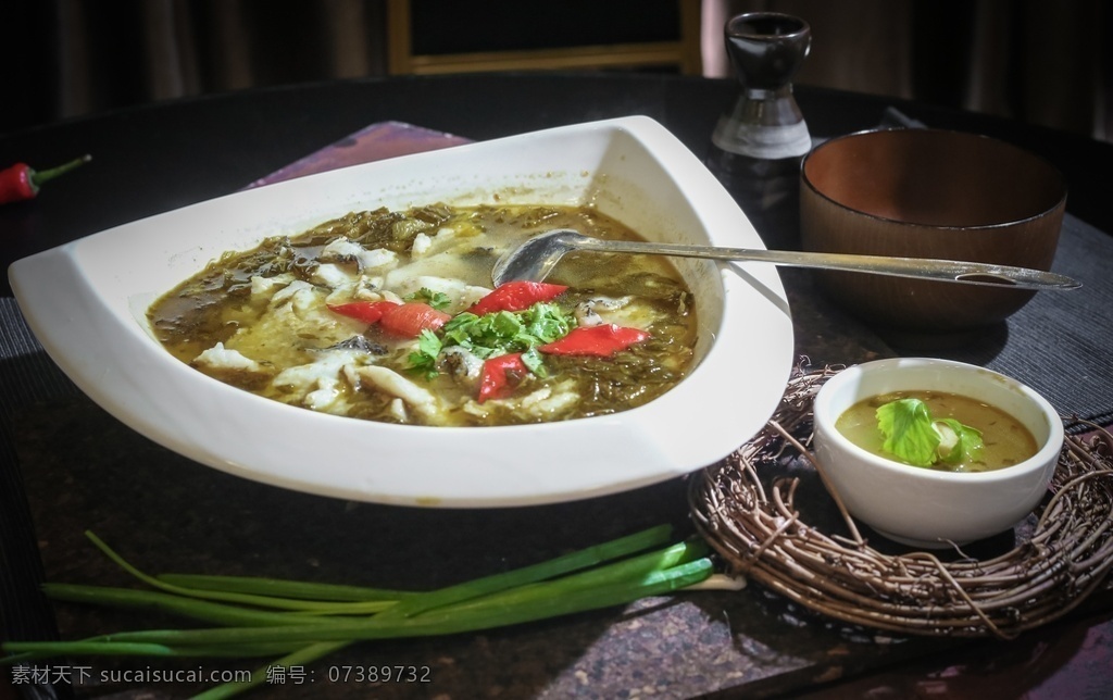 酸菜 水煮 鱼 酸菜鱼 酸辣鱼片汤 菜单 菜品 精致中餐 餐饮美食 传统美食