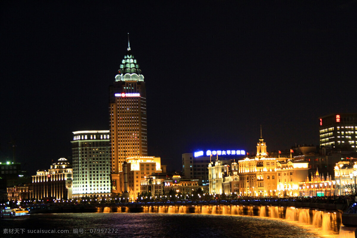 高层建筑 国内旅游 建筑群 蓝天 旅游摄影 霓虹灯 上海夜景 外滩 夜景 外滩夜景 夜空 灯光反射 黄浦江畔 装饰素材 灯饰素材