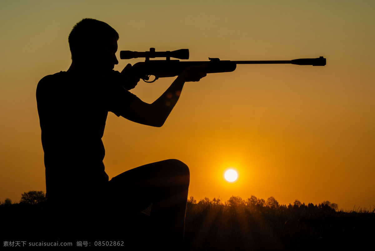 瞄准 射击 猎人 黄昏太阳 夕阳 枪支 打猎 狙击枪 步枪 其他类别 生活百科