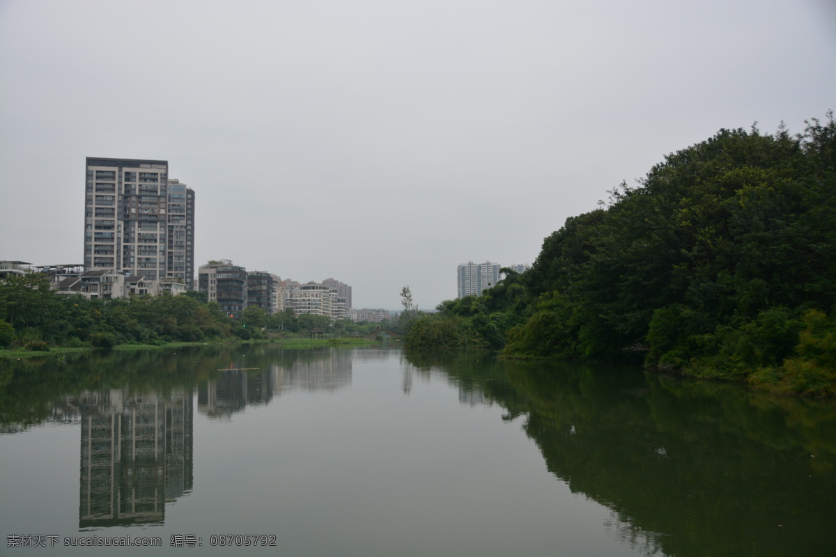 河道高楼倒影 湿地 公园 高楼 倒影 河道 河流 原创摄影 建筑园林 灰色