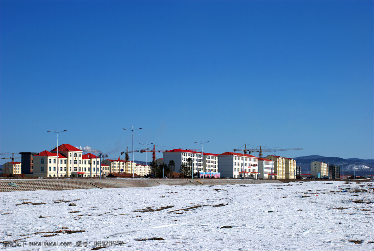 春天 建筑 建筑摄影 建筑园林 蓝天 雪地 初春 沿河 公路 根河市 沿河公路 武装部办公楼 财政局楼 工商局楼 棚户区楼 psd源文件