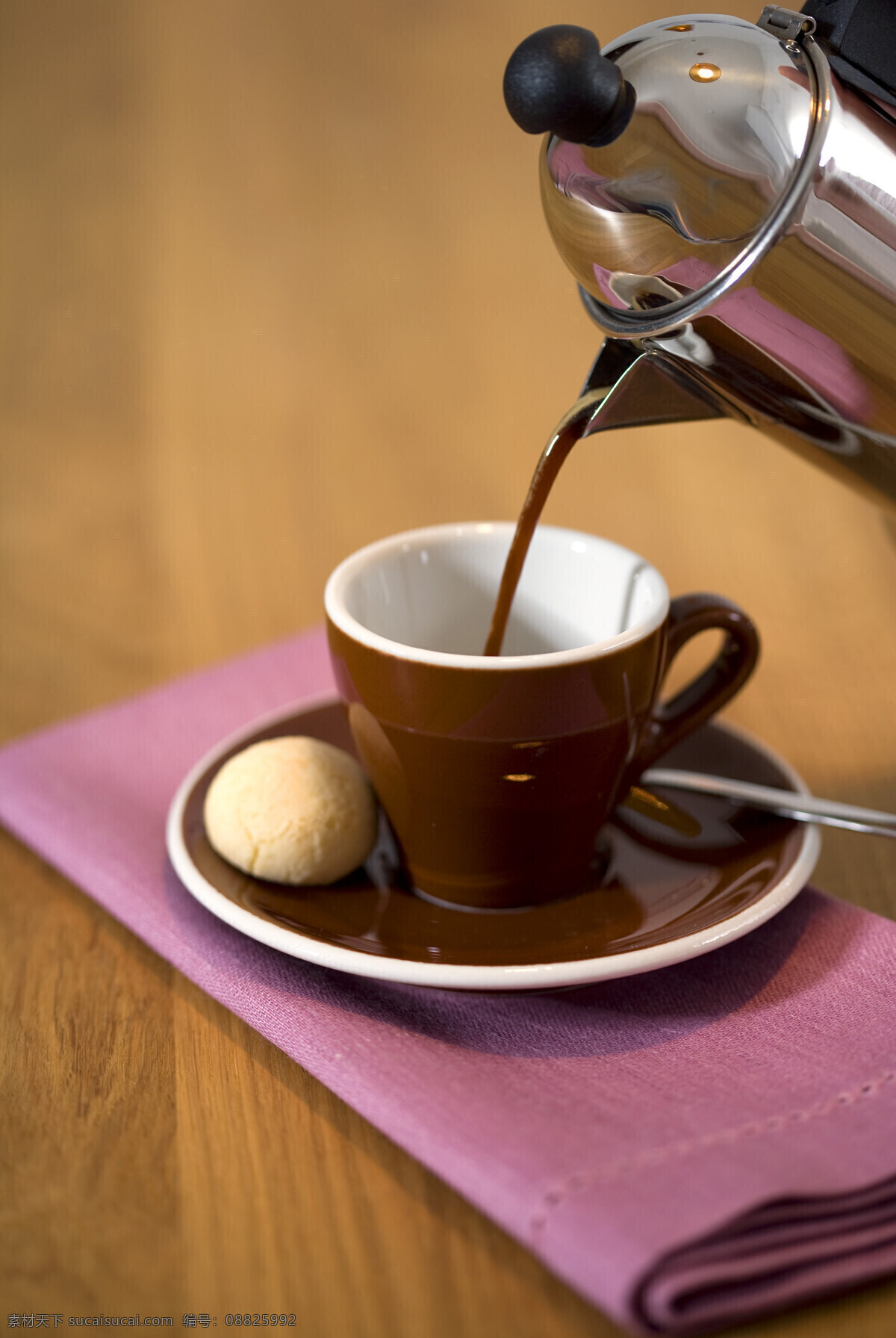 coffee 饼干 餐饮美食 点心 黑咖啡 健康生活 健康饮食 咖啡 倒 倒咖啡 现磨咖啡 咖啡杯 咖啡托盘 热咖啡 优质咖啡 精选咖啡 进口咖啡 饮品 饮料酒水 psd源文件 餐饮素材