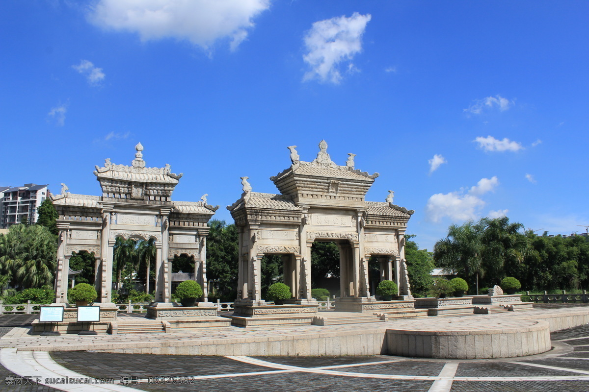 蓝天与古牌坊 蓝天 古牌坊 风景 建筑 珠海市 梅溪 牌坊 建筑摄影 建筑园林