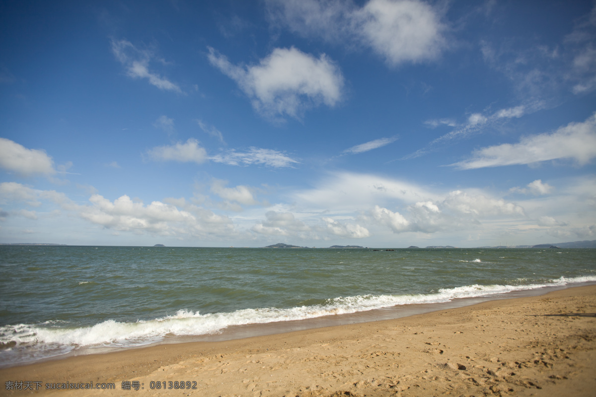 海天一色 白云 大海 风景 海滩 蓝天 天空 天 一色 自然风景 自然景观 psd源文件