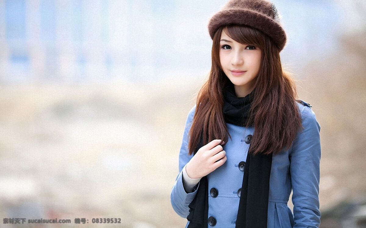 清纯美女图片 清纯美女 棕色帽子 蓝色上衣 黑色围巾 女性女人 人物图库