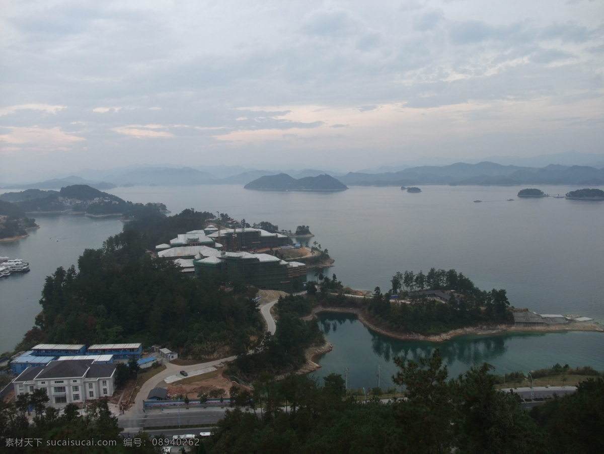 岛 房子 风景 湖 马路 朦胧 漂亮 千岛湖 山 水 阴天 夕阳 树 游艇 山水风景 自然景观 生活 旅游餐饮