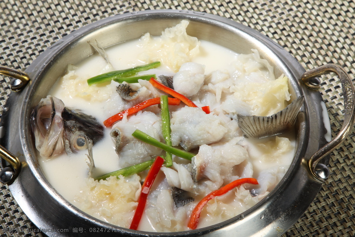 锅仔银耳煮鱼 锅仔 银耳 锅仔鱼 煮鱼 酒店佳肴 美食 食品 酒店美食摄影 美食艺术 酒店菜品 餐饮集粹 中餐摄影 传统美食 餐饮美食 美食菜品 美食佳肴