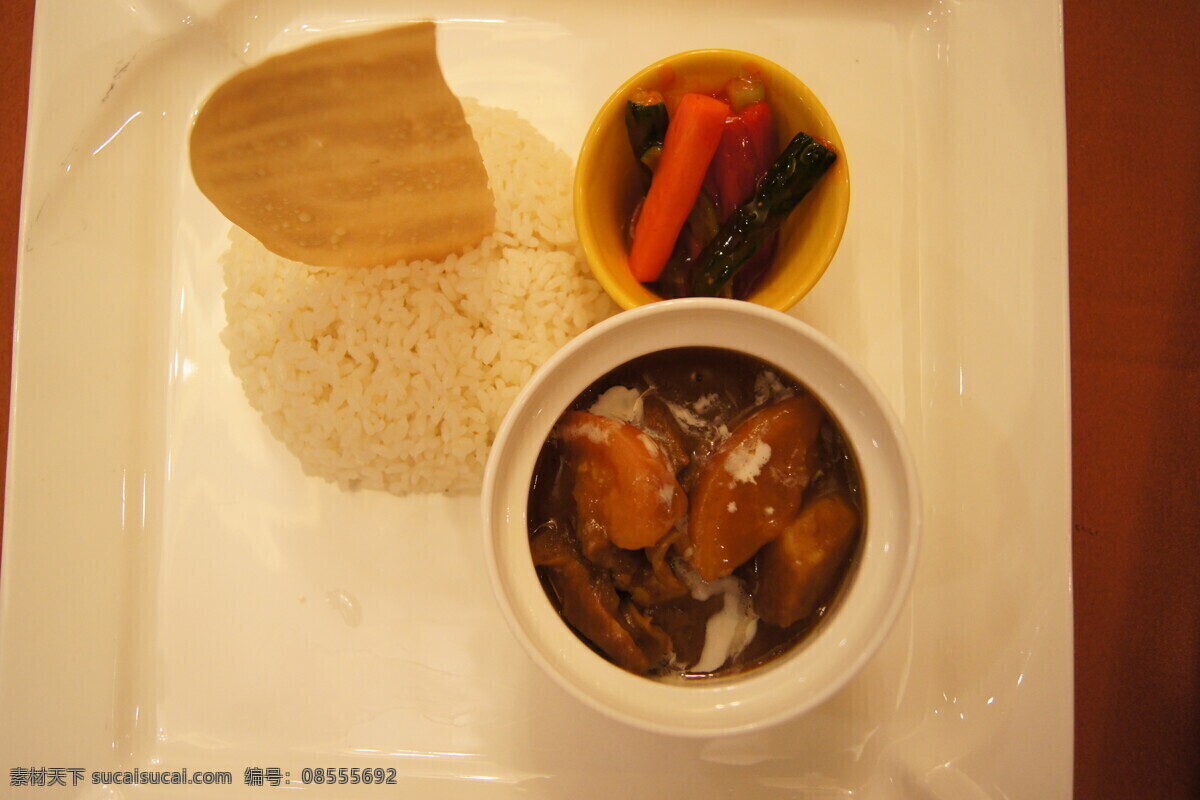 泰式 咖喱 牛腩 盏 咖喱牛腩 白饭 饭 泰式咖喱 泰式牛腩 西餐美食 餐饮美食