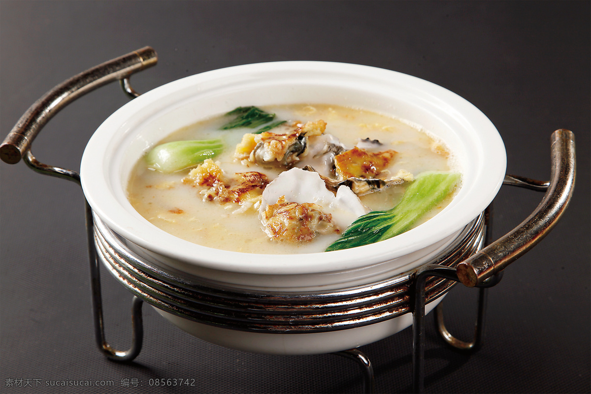 生 蚝 炖 豆腐 生蚝炖豆腐 美食 传统美食 餐饮美食 高清菜谱用图