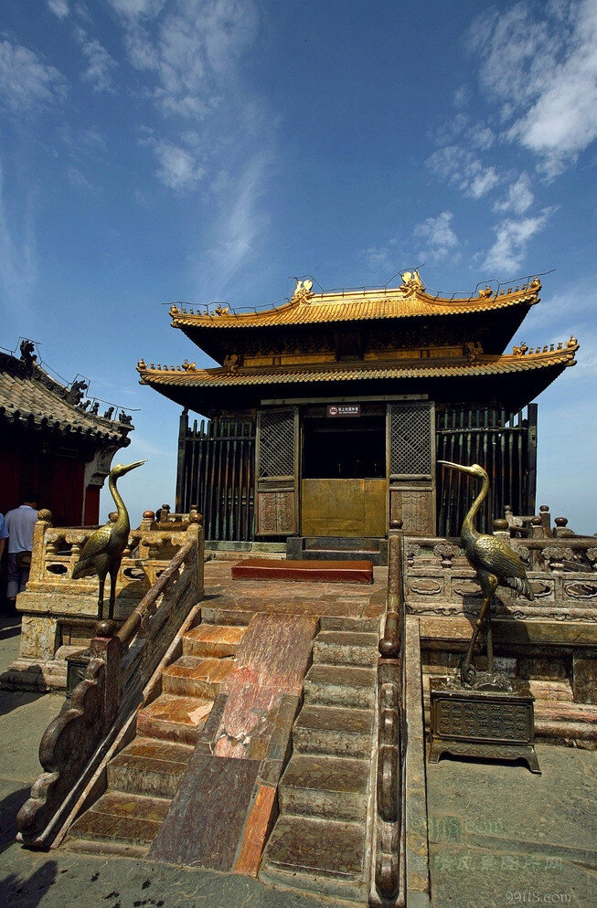 武当山金顶 武当山 金顶 道士 太极 风景名胜 自然景观 黑色