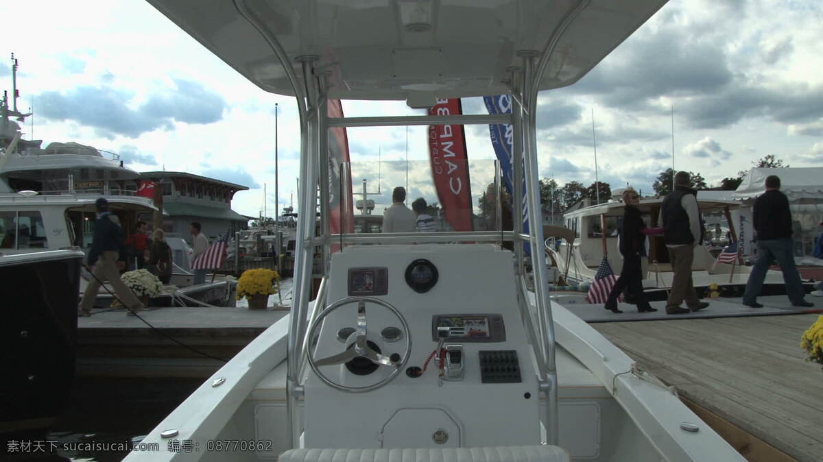 一个 白色 船 股票 视频 控制 划船 视频免费下载 在安纳波利斯 马里兰州 显示 其他视频