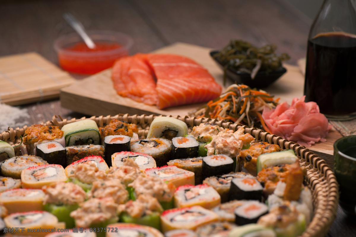 日本 寿司 日本寿司 三文鱼 海鲜 调料 配料 食物原料 食材原料 食物摄影 餐饮美食 外国美食