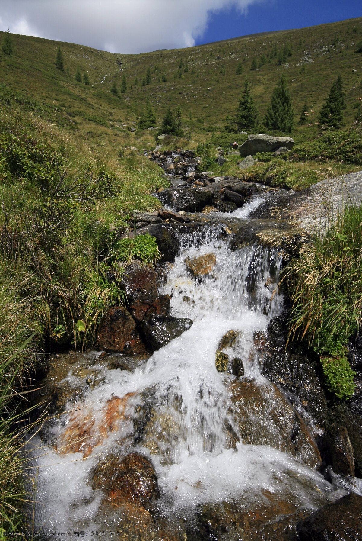 山间 水 涧 风景 山峦 高山 宏伟 壮观 石崖 水涧 激流 水花 山水风景 风景图片