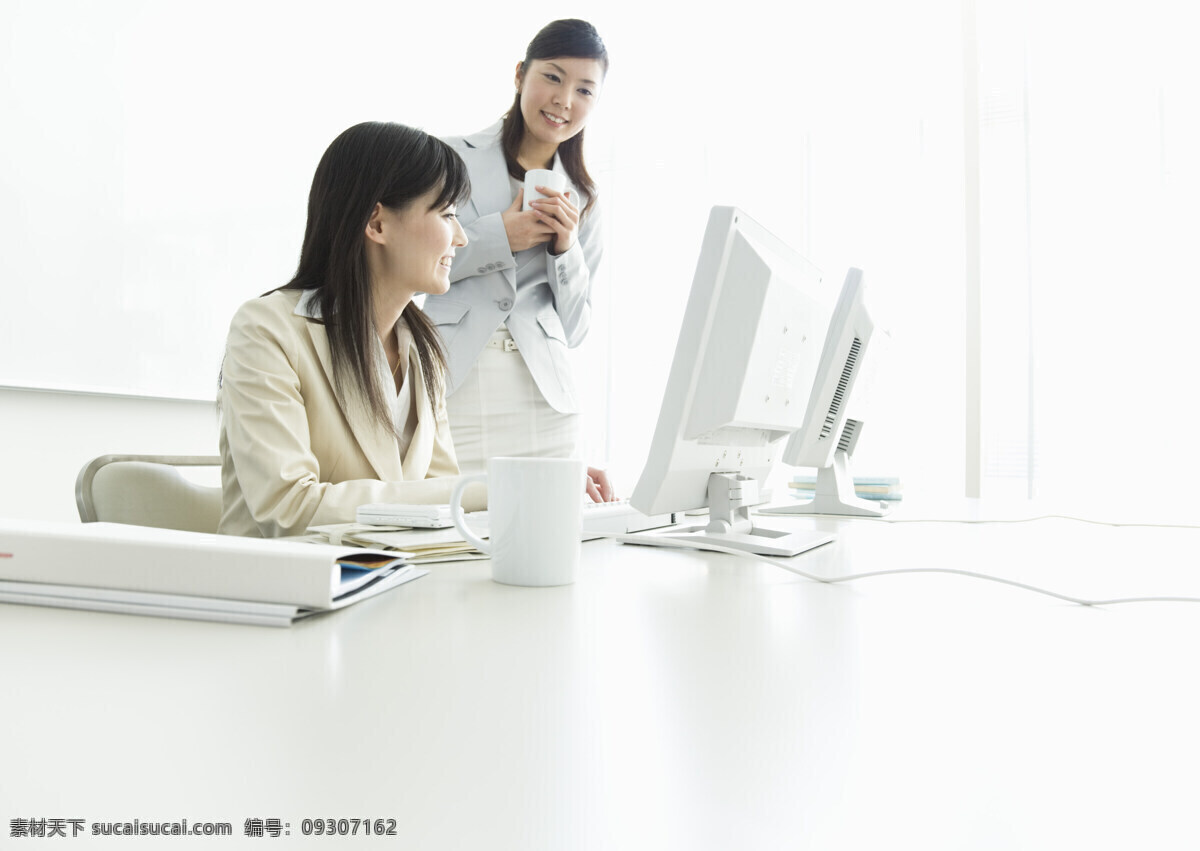 城市白领 职业人物 女职员 行政办公人员 办公室 女人 女孩 亚洲人物 会议 白领 公司生活 人物图库 摄影图库