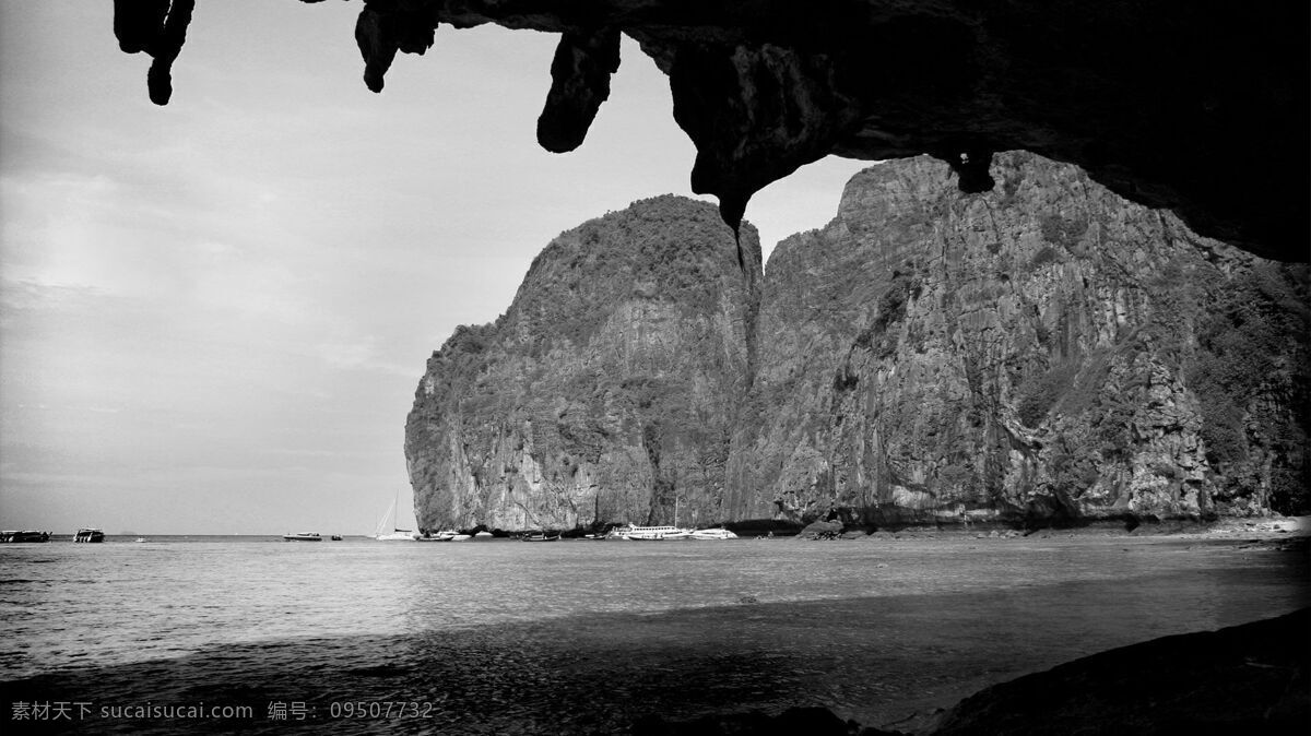 沙滩 剪影 船 风景 黑白照片 山水风景 唯美 岩石 沙滩剪影 自然景观 psd源文件