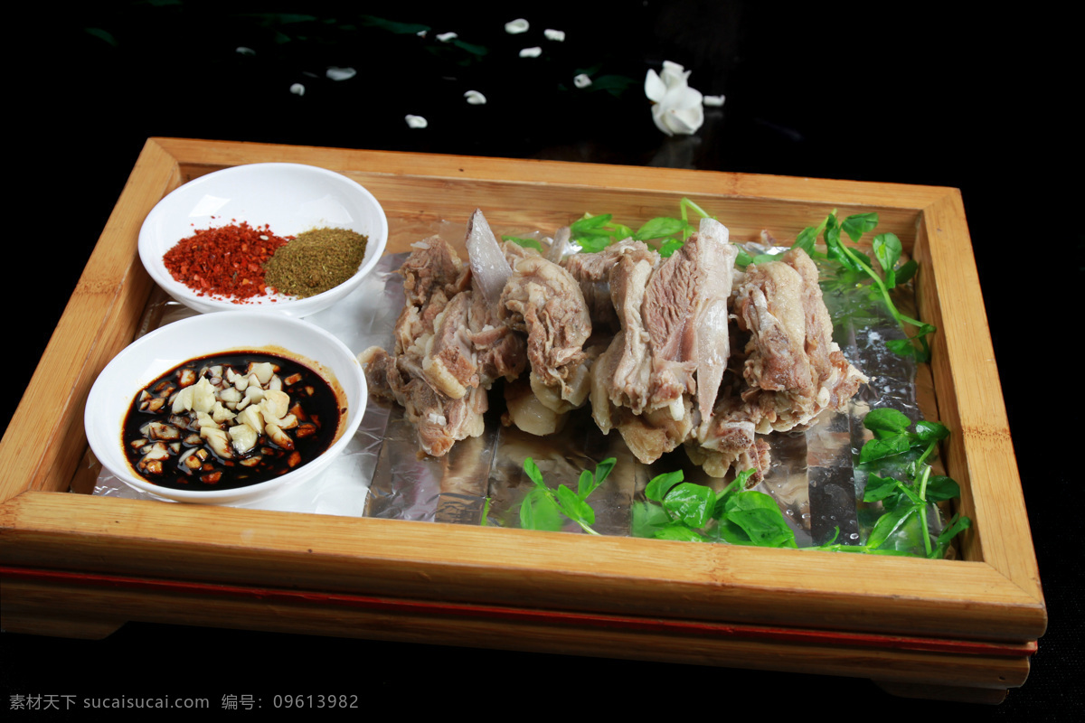 手抓扇子骨 扇子骨 大骨头 猪骨 牛骨 大排骨 菜谱美食 传统美食 餐饮美食