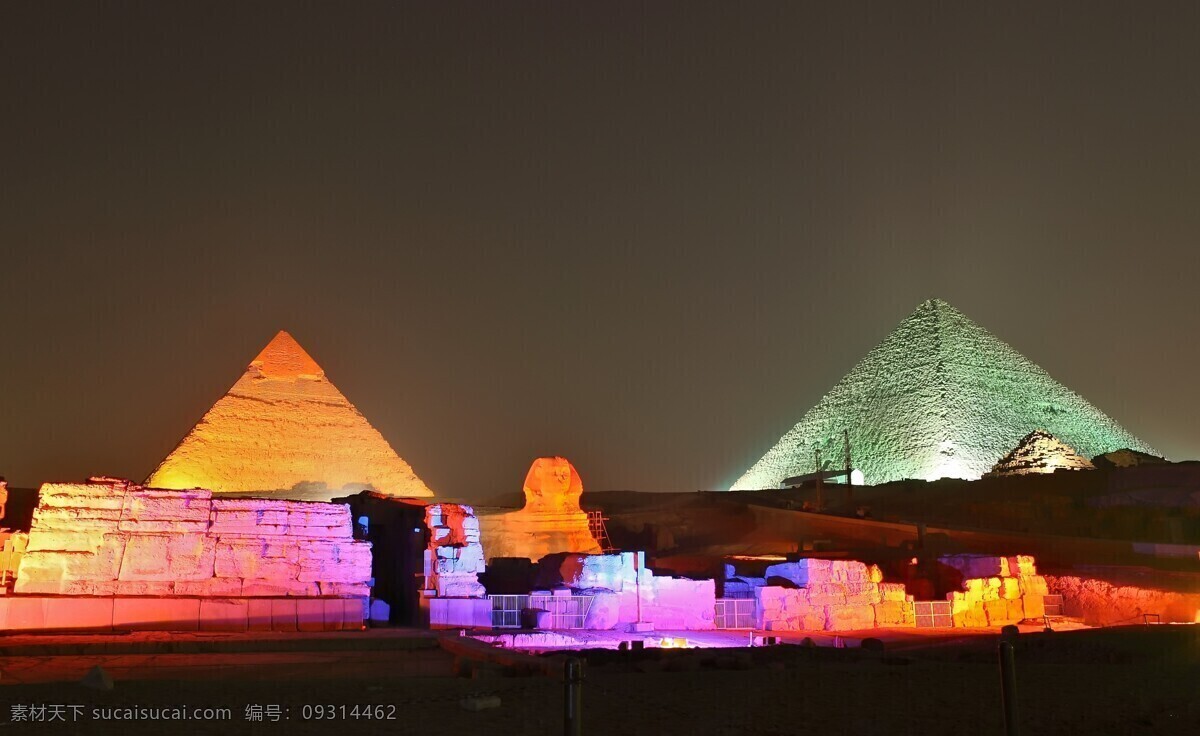 美丽 金字塔 夜景 狮身人面像 灯光 金字塔夜景 埃及旅游景点 美丽风景 文明古迹 美丽景色 埃及金字塔 风景图片