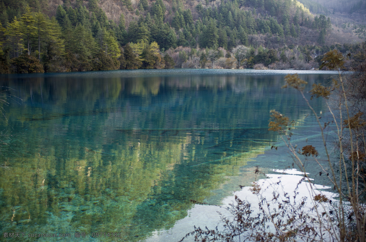 四川 九寨沟 碧水 碧绿 瀑布 流水 青山绿水 旅游摄影 国内旅游