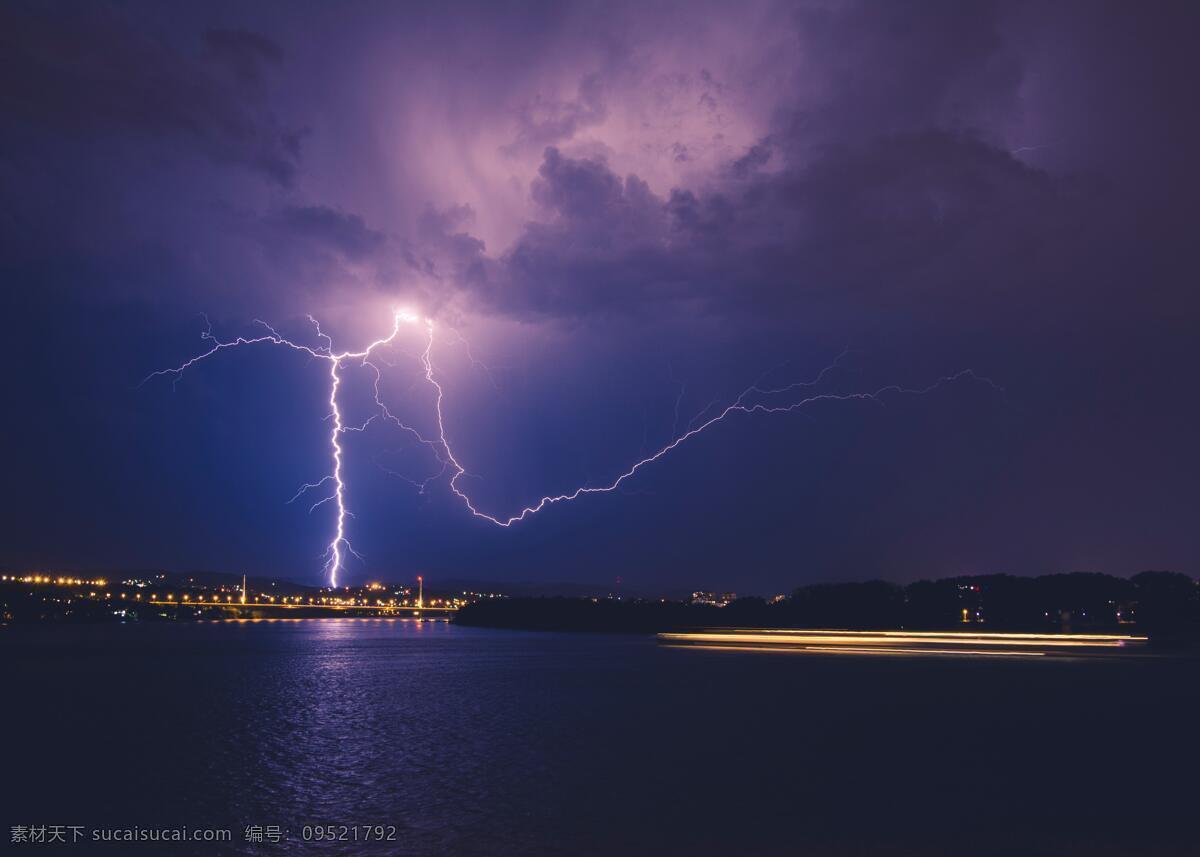 闪电 雷 电 光 黑夜 天空 海报 自然现象 海报设计素材 自然风景专辑 自然景观 自然风景