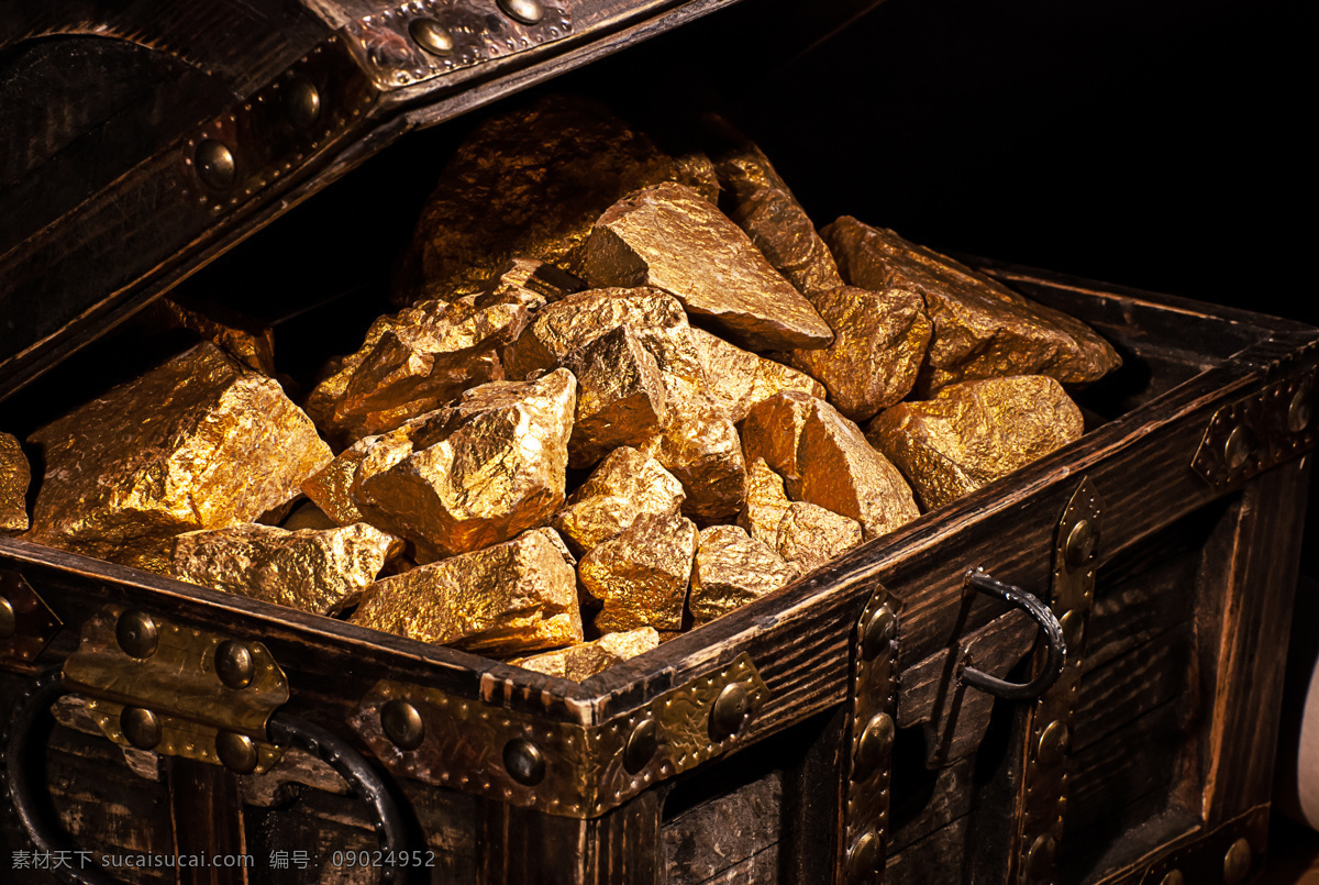 装满 金子 箱子 宝箱 财富 黄金 黄金石头 金融货币 金融财经 商务金融