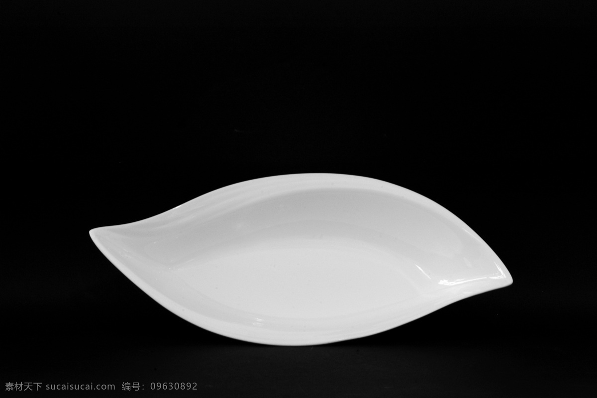 陶瓷盘子 陶瓷 白色 树叶 凹凸 盘子 餐具 餐具厨具 餐饮美食