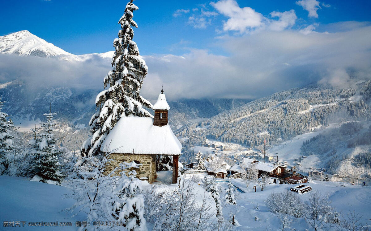 冬季雪景 白雪皑皑 白云 冰天雪地 冬季 冬天 高原 寒冬 户外 蓝天 木房子 雪景 树林 雪松 雾凇 森林 小房子 下雪 冬季森林 大雪覆盖 背景图片