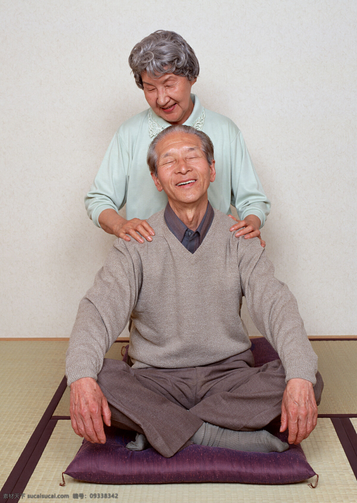 安享晚年 幸福晚年 长辈 家庭 老人 老伴 老年人 健康 长寿 慈祥 和蔼 和睦 高龄 人物图库 老年人物 摄影图库