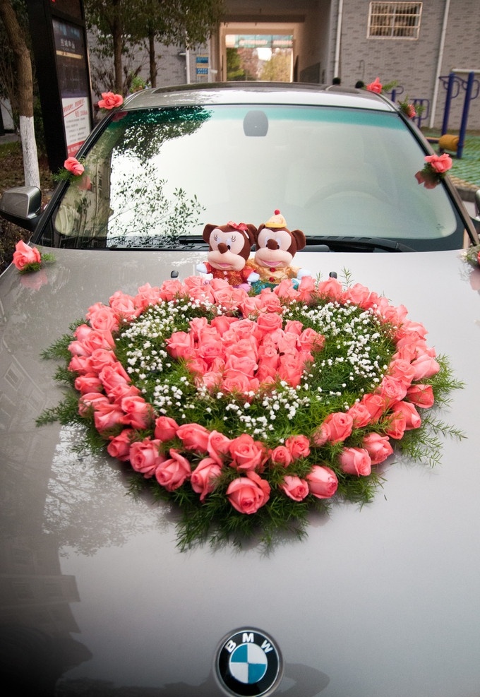 婚车花艺 婚车 花艺 鲜花 心形 玩具 结婚 玫瑰 交通工具 现代科技