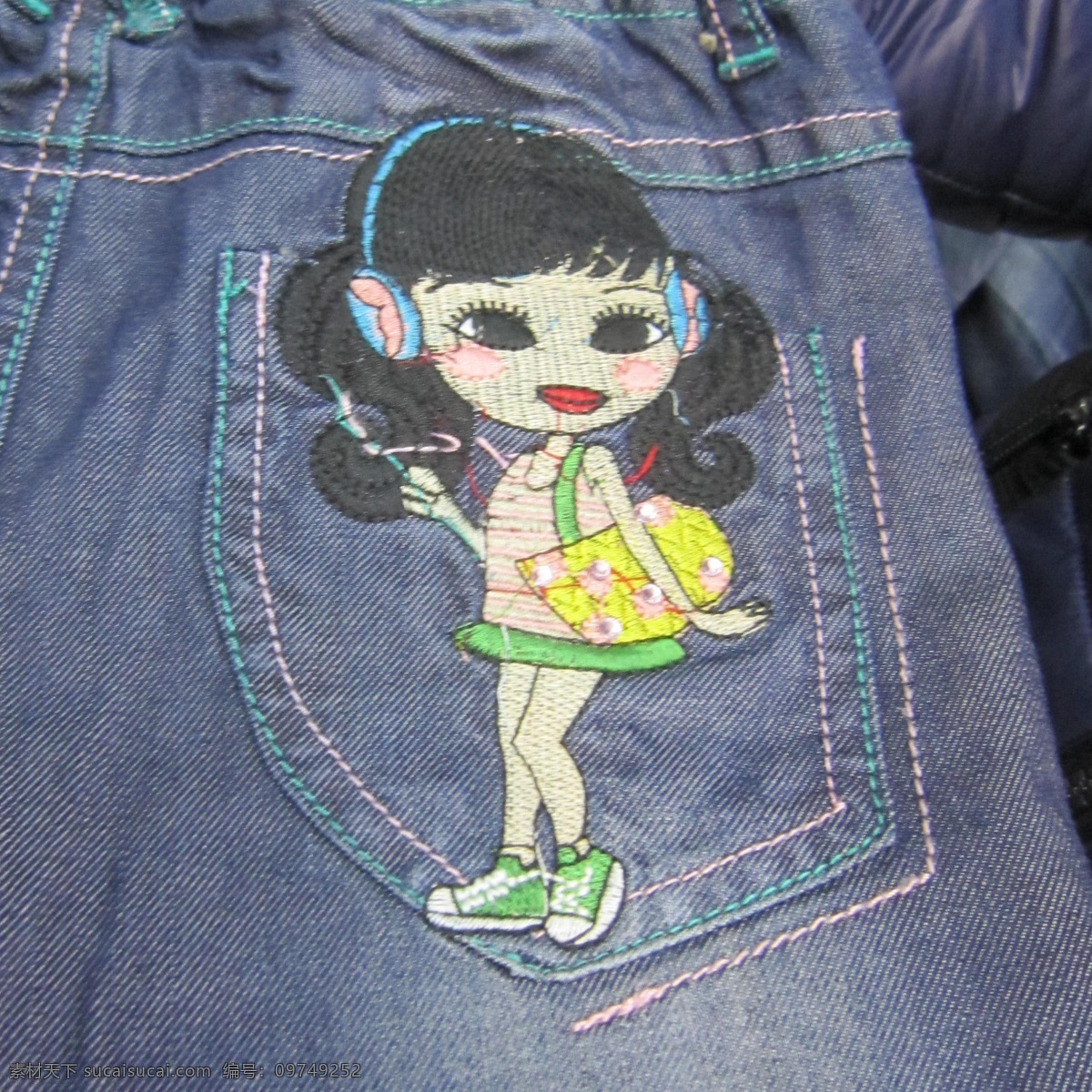 贴布免费下载 耳机 服装图案 卡通 女孩 手提袋 贴布 面料图库 服装设计 图案花型