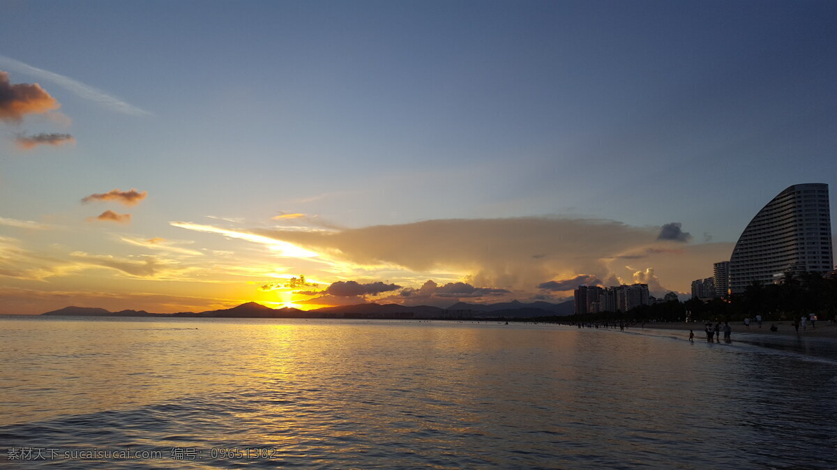海天黄昏美景 黄昏 海滨 三亚 美景