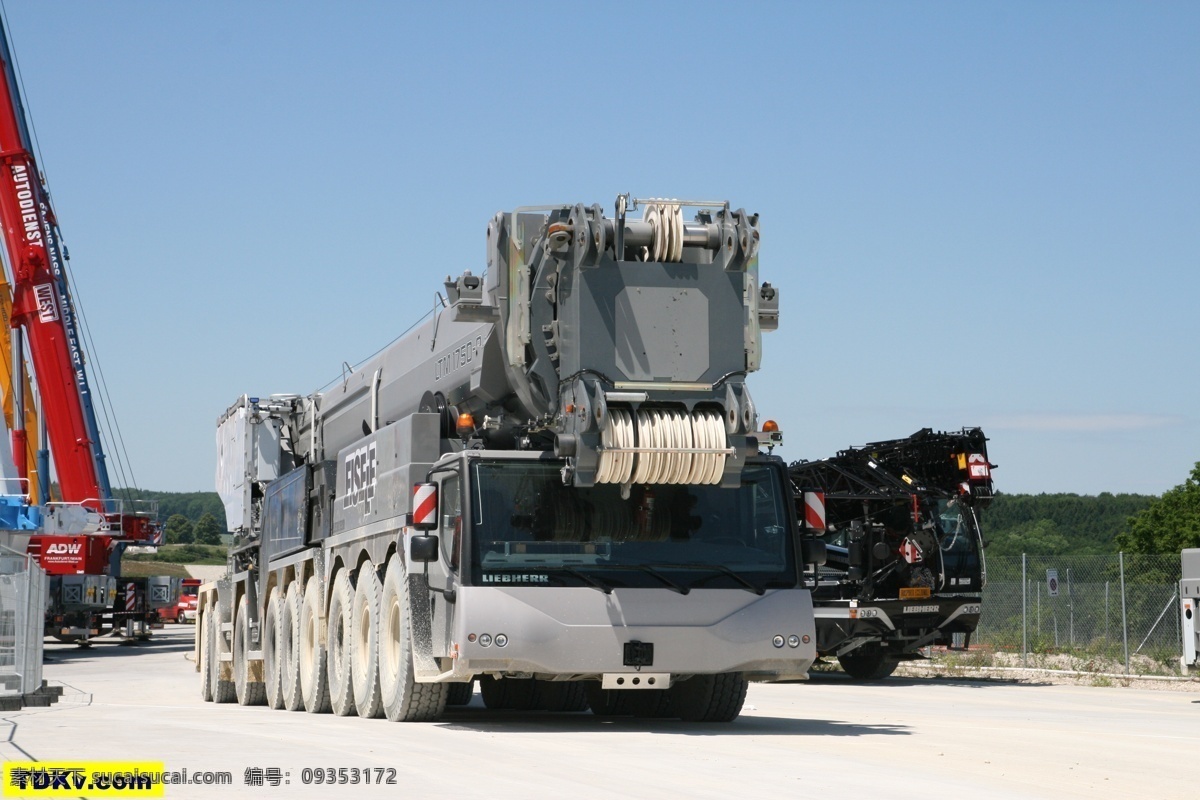 吊车 大型吊车 巨型吊车 liebherr 利勃海尔 现代科技 工业生产