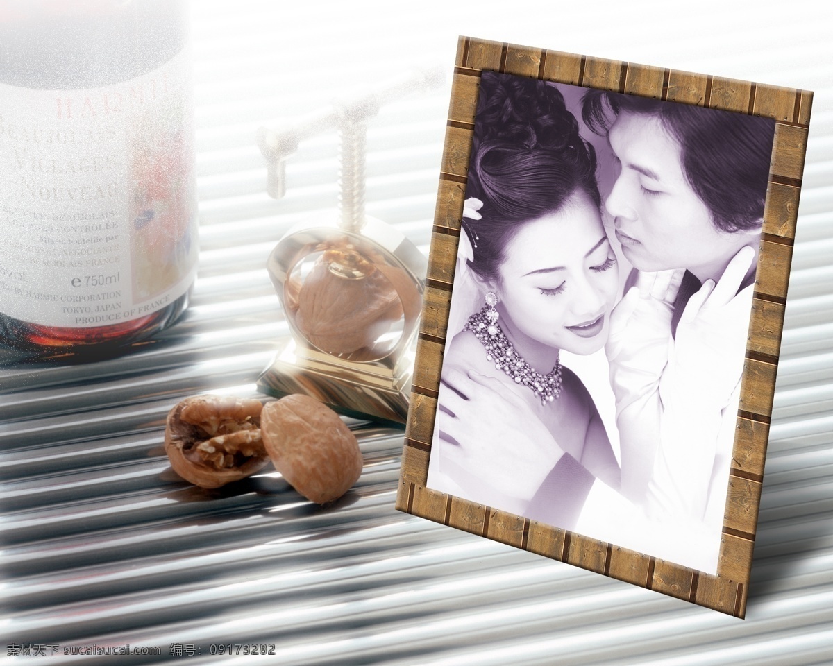 亲密 爱人 婚纱 相册 核桃 婚纱摄影模板 摄影模板 甜蜜 源文件 依偎 psd源文件 儿童 写真 模板