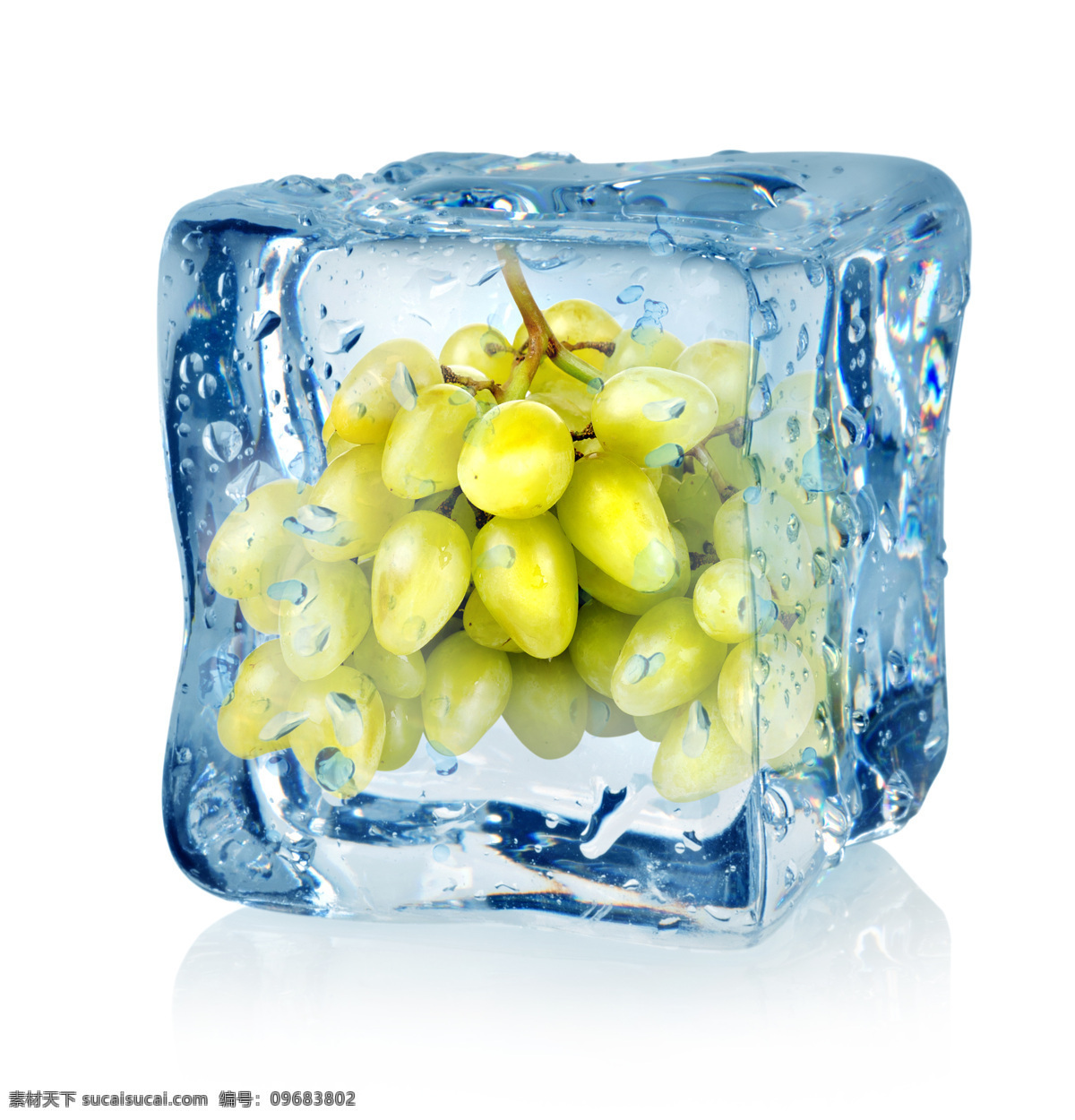 冰块 葡萄 生物世界 水滴 水果 水珠 新鲜水果 冰 中青 提 设计素材 模板下载 冰中青提 青提 结冰 psd源文件