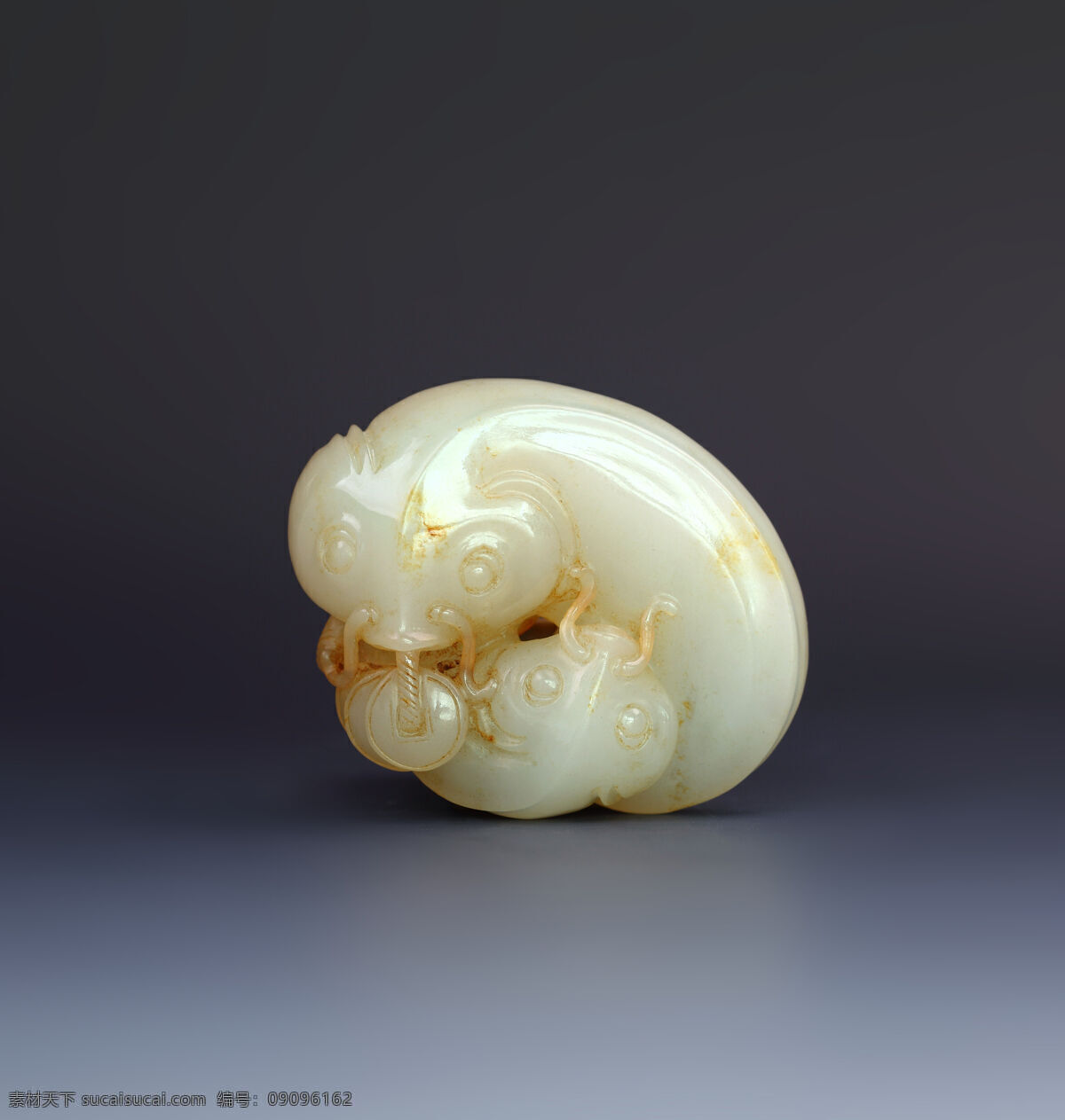 玉器 白玉 年年有余 挂件 玉 鱼 玉雕 玉石 石雕 收藏 古董 宝贝 价值 和田玉 青玉 传统文化 文化艺术