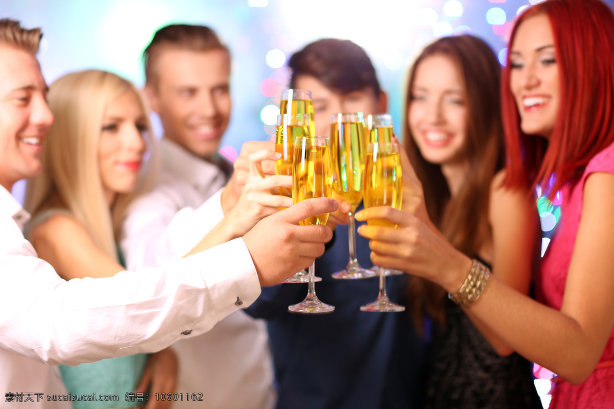 碰杯 时尚男女 生活人物 酒杯 聚会 人物图片
