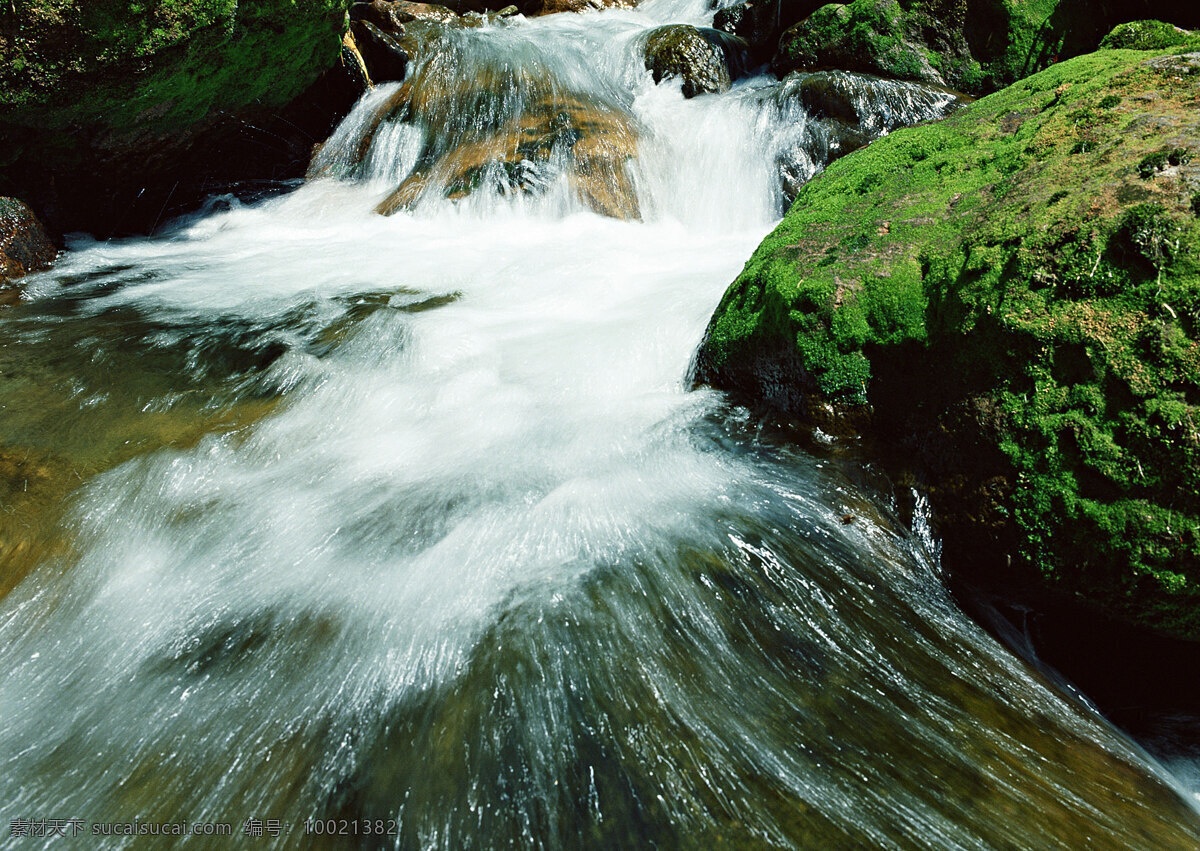 湍急的流水 自然 风景 水花 水雾 溅出 湍急 急流 河流 自然风景 自然景观 黑色