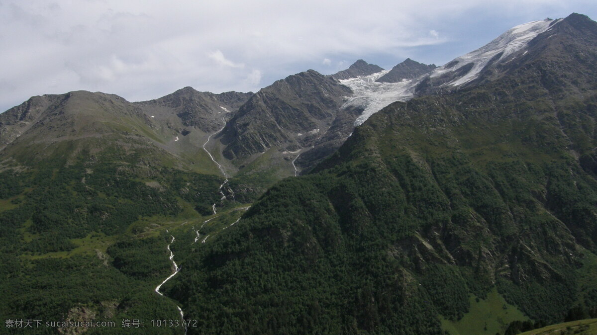 美丽 高山 小溪 风景 溪流 山峰 山脉 美丽风景 美景 美丽景色 自然风光 其他风光 风景图片