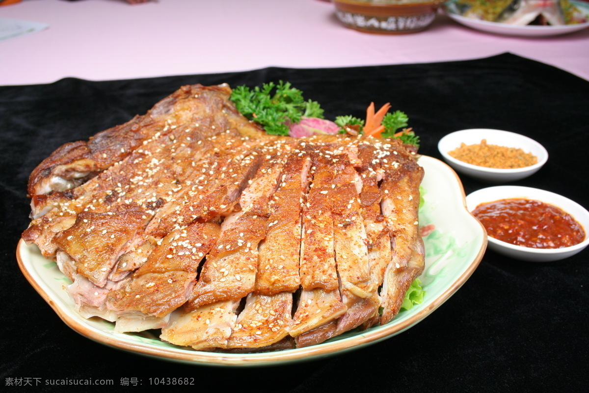 大地烤羊排 大地烧羊排 羊排 烧羊排 饮食特色菜式 餐饮美食 摄影图库 餐饮文化 传统美食 美食 中国美食 美食文化 菜品 饮食文化 美食素材