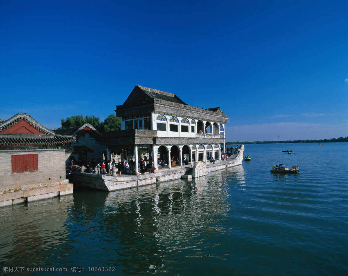 旅游景区 建筑群 旅游 景区建筑 古建筑 河流 建筑 建筑物 建筑摄影 建筑物素材 摄影图库 建筑设计 环境家居