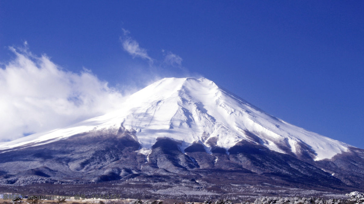 日本富士山 日本 富士山 蓝天 白云 山峰 山峰景色 自然景观 自然风景